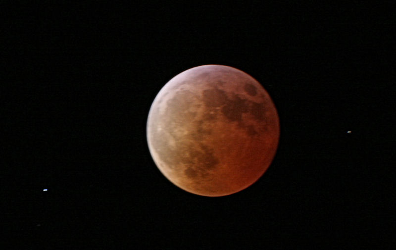 Mondfinsternis 20070303 - 3if.jpg - 50181 Bytes